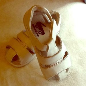 NWT See Kai Run Fisherman Sandals
